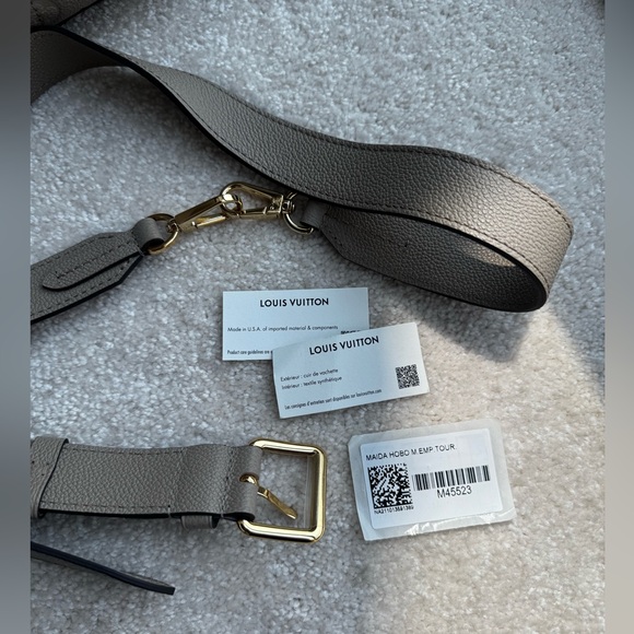 Louis Vuitton Maida Hobo MM Empreinte Leather in Tourterelle – New with Tags - Picture 16 of 16